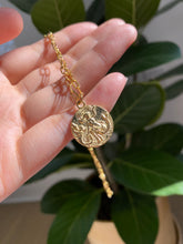 Load image into Gallery viewer, Aria | 14K Gold Vintage Medallion Necklace

