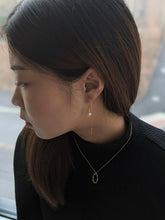 Load image into Gallery viewer, Arden | 18K Gold Hoop Necklace
